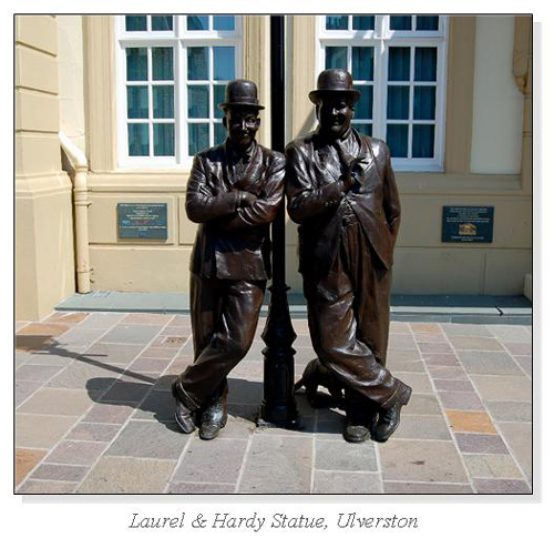 Laurel & Hardy Statue, Ulverston Square Cards